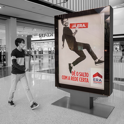 Mupi Publicidade Rua Portugal MOP